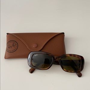 Square Ray-Ban sunnies